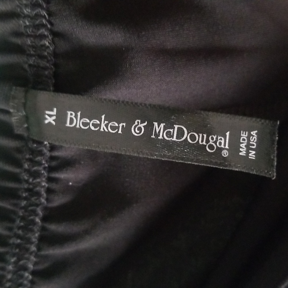 Black Ankle-Length Women's Pants - Picture 2 of 3